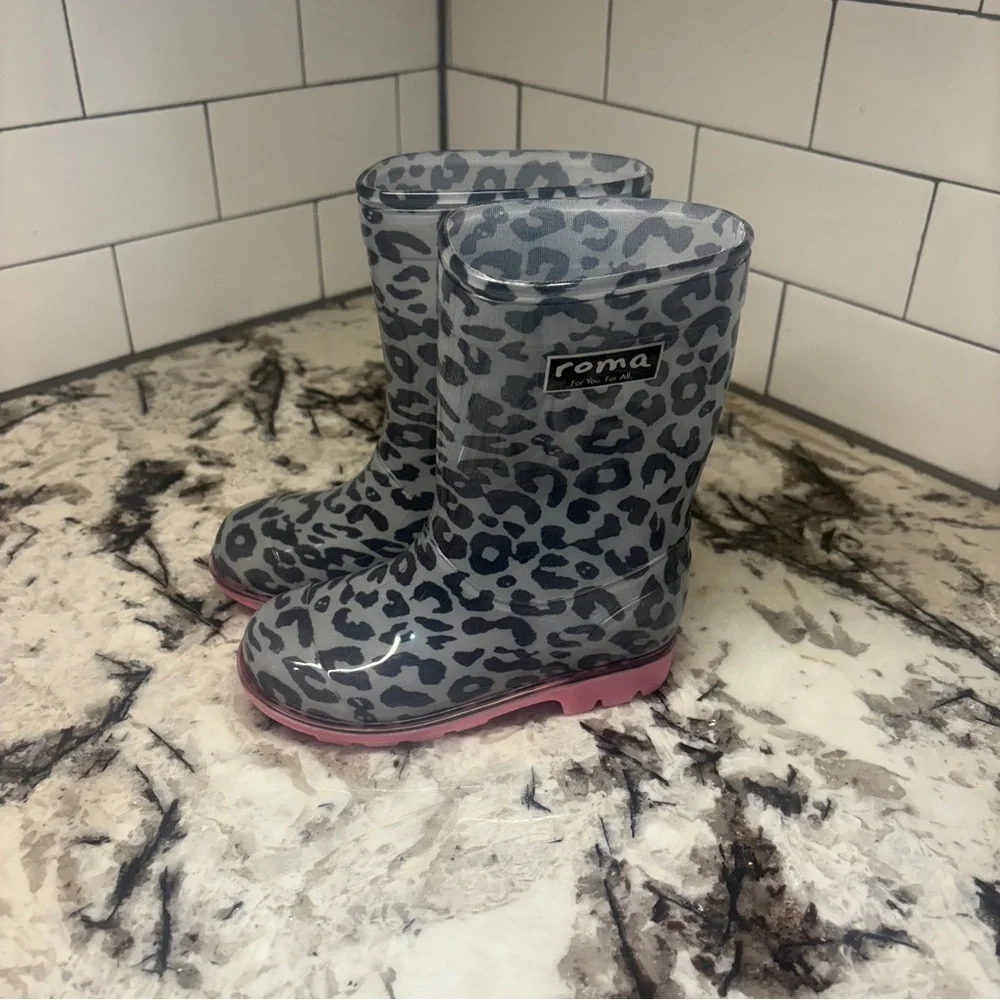 Roma Gray Leopard Print Boots with Pink Soles